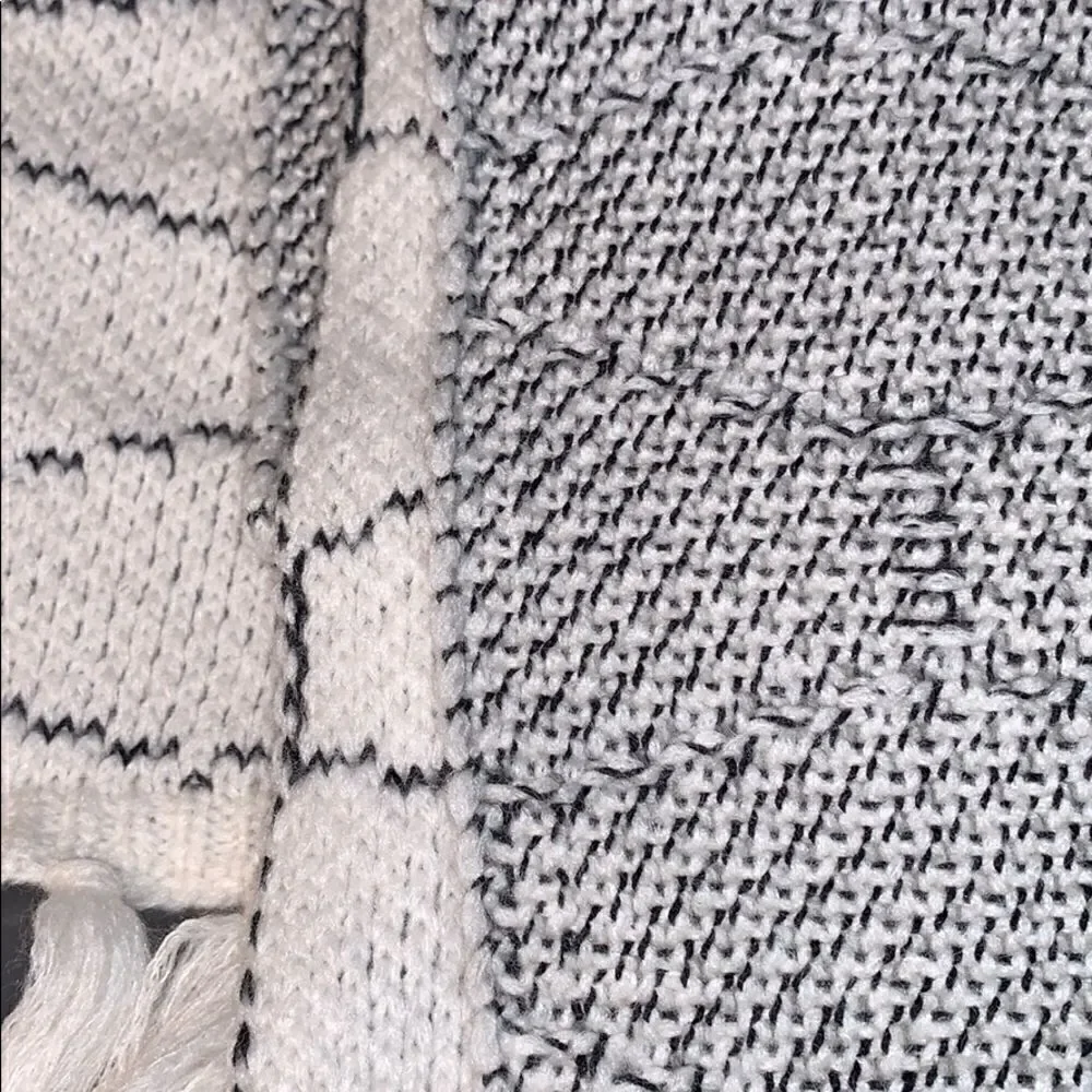 Nwot Ann Taylor large knit wrap scarf